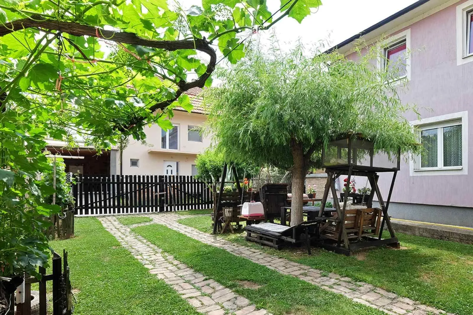 Nekretnina Resnik (Rakovica)