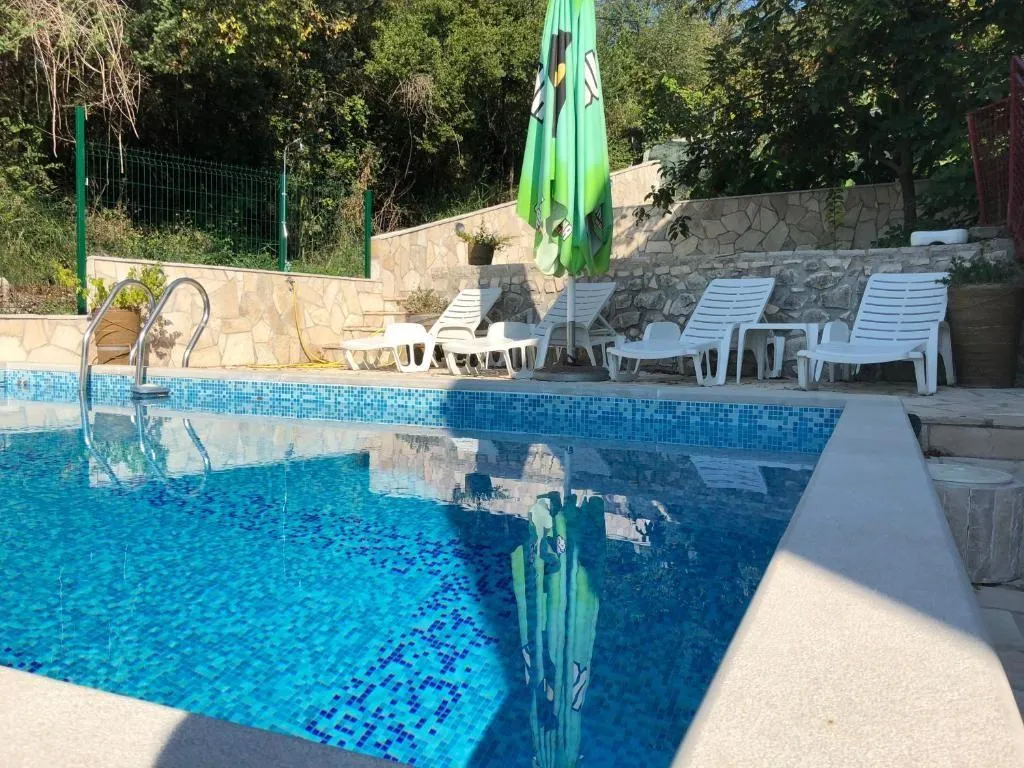 Nekretnina Ratiševina